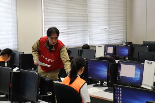 パソコンデータ入力競技風景