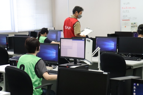 ワードプロセッサ競技風景