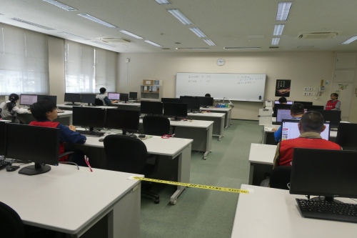 データベース競技風景