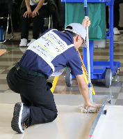 ビルクリーニング競技風景の写真