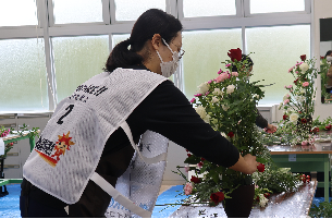 フラワーアレンジメント競技風景の写真