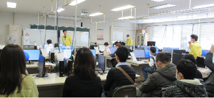 パソコンデータ入力競技会場風景の写真