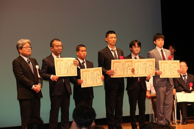 令和７年度理事長努力賞表彰式（優秀勤労障害者）