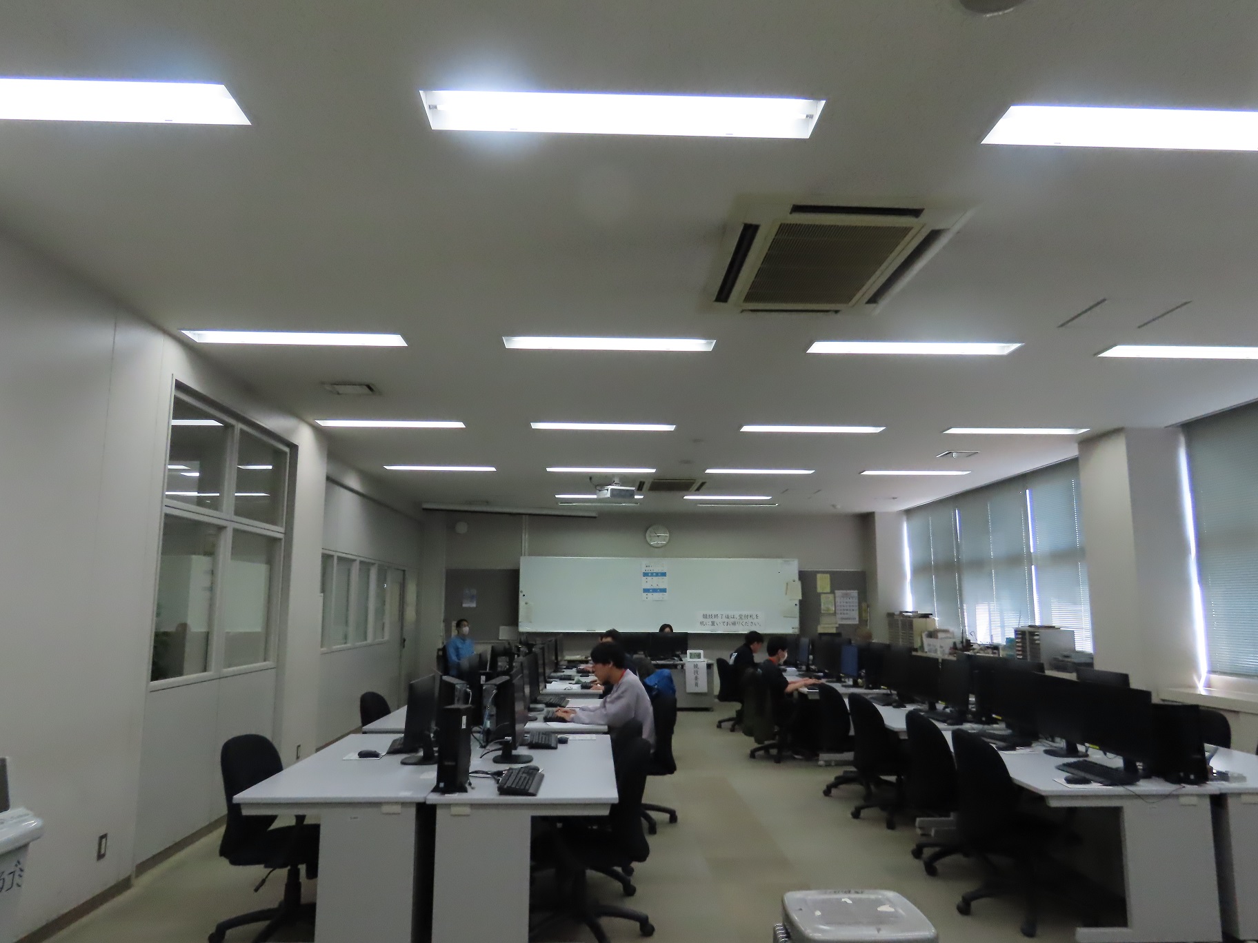 ワード・プロセッサ競技の様子