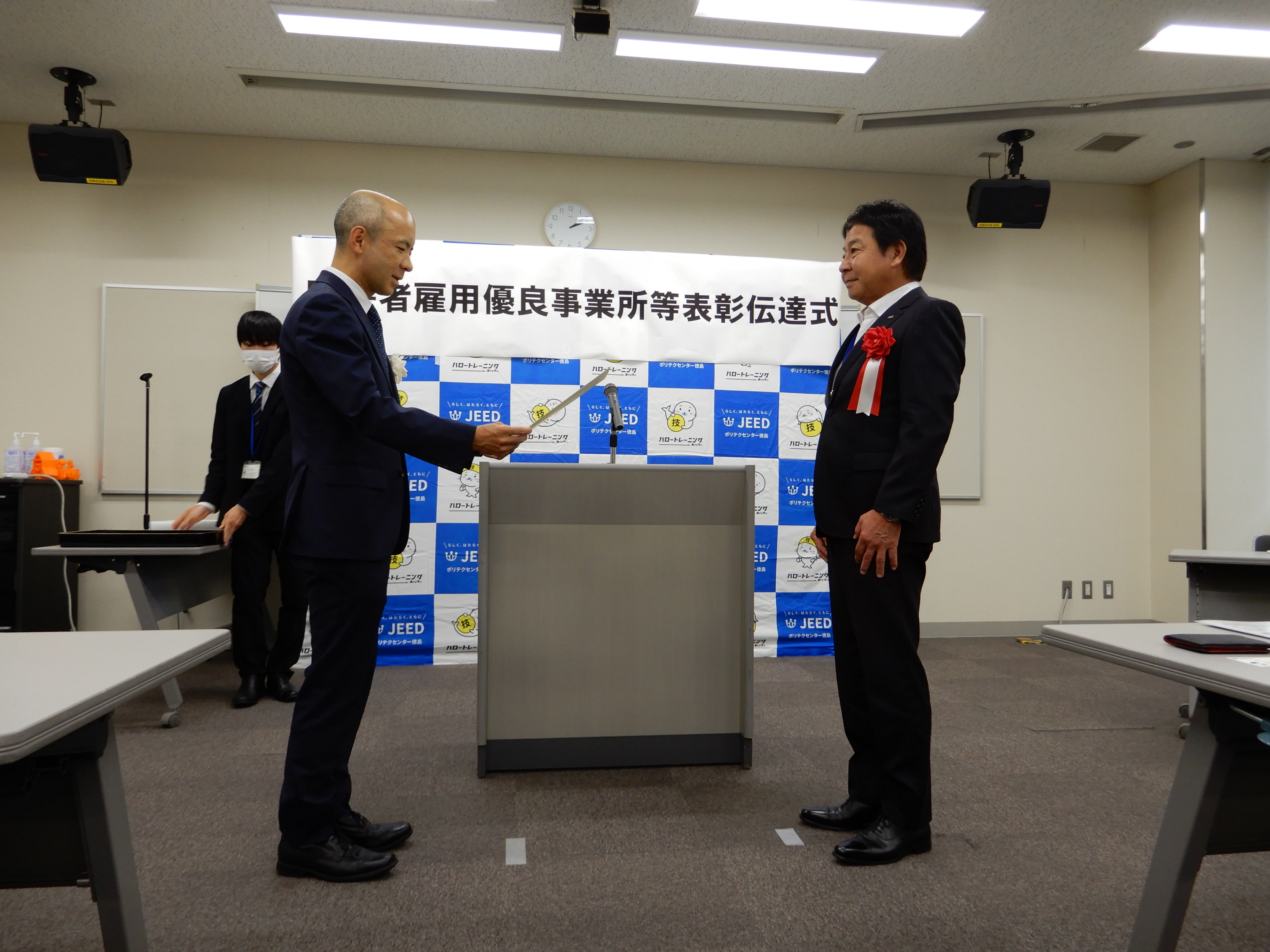 障害者雇用優良事業所として機構理事長賞を受賞した株式会社DNP四国様